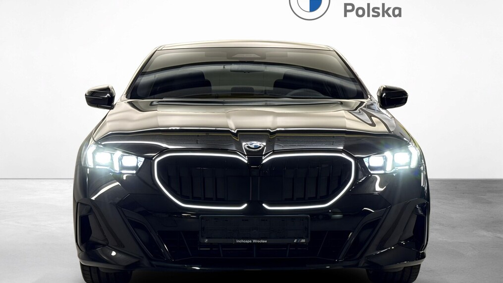 BMW Serii 5, 520