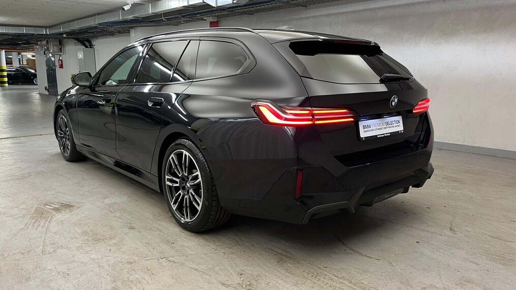 BMW Serii 5, 520