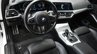 BMW Serii 3, 320