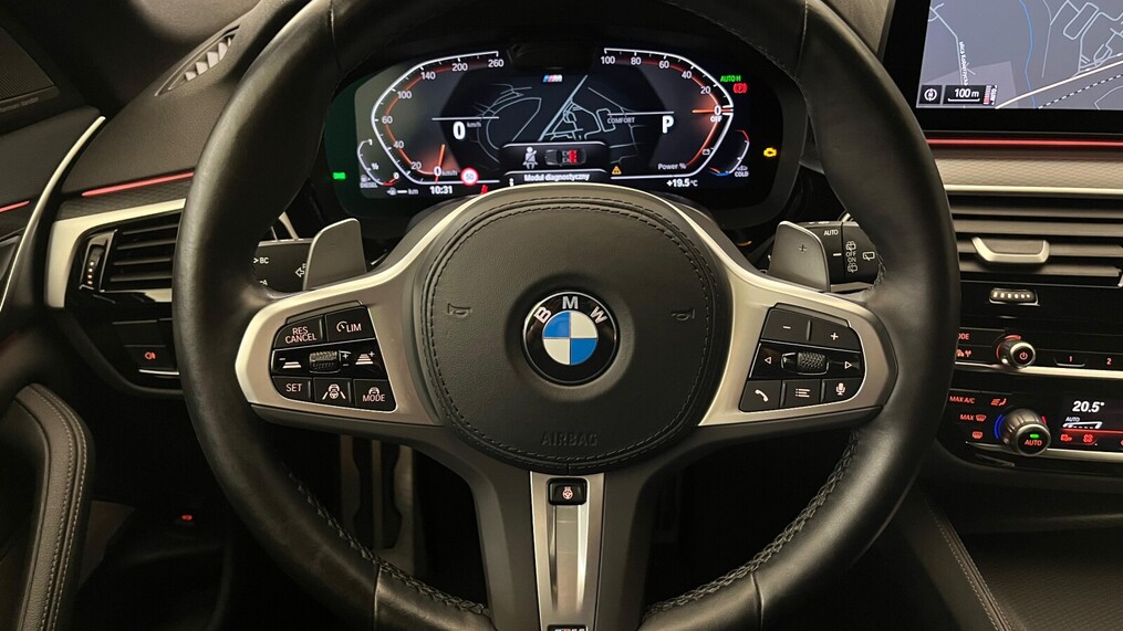BMW Serii 5, 530