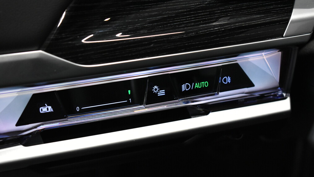 BMW Serii 7, 740