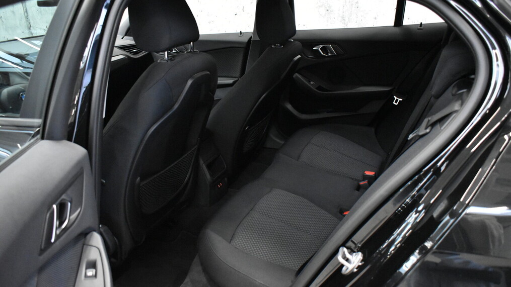 BMW Serii 1, 118