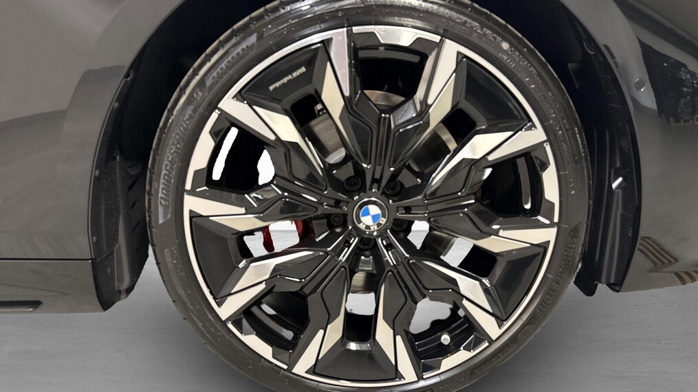 BMW Serii 5, 520