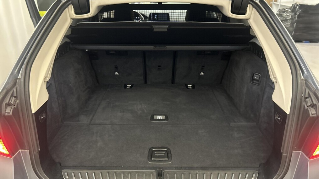 BMW Serii 5, 520
