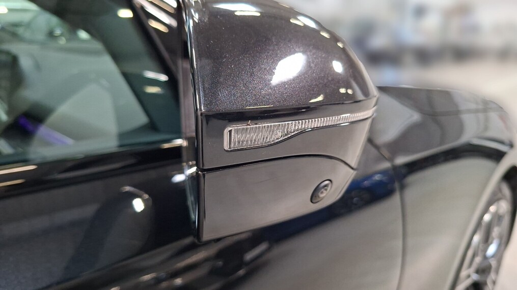 BMW Serii 5, 520