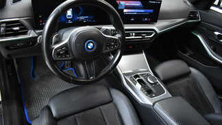 BMW Serii 3, 330