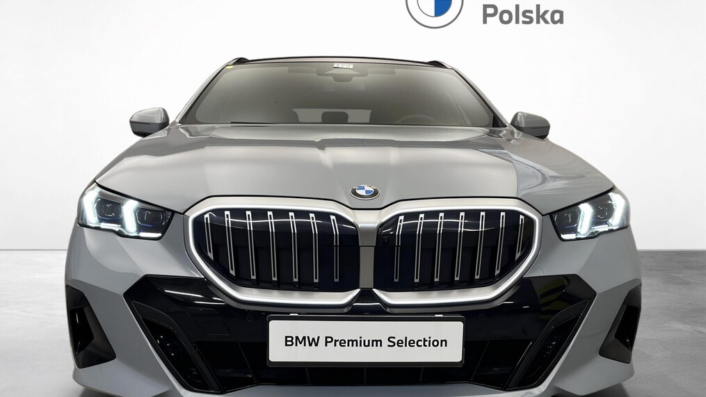 BMW Serii 5, 520