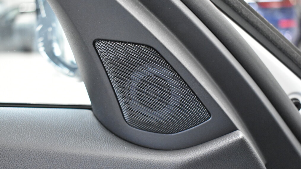 BMW Serii 3, 320