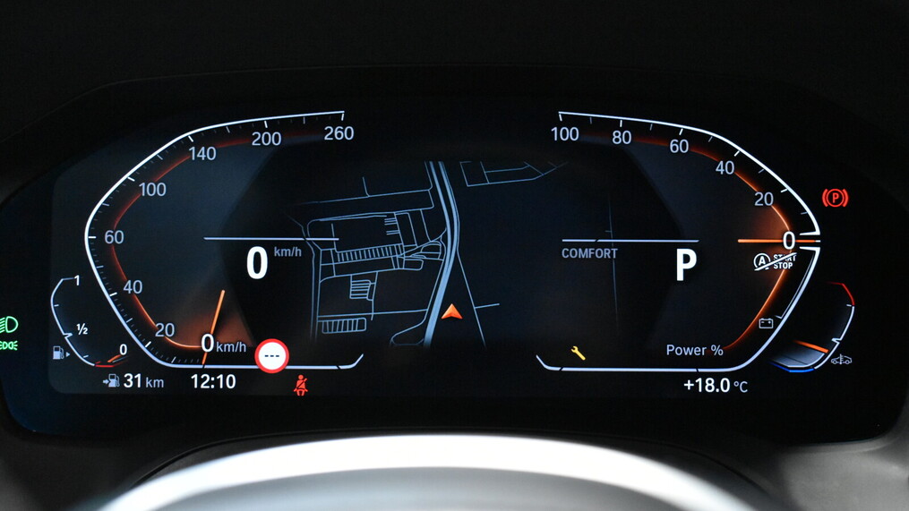 BMW Serii 3, 330