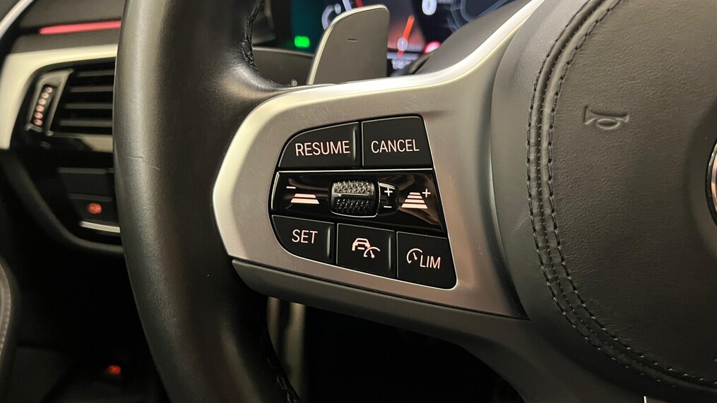 BMW Serii 5, 530