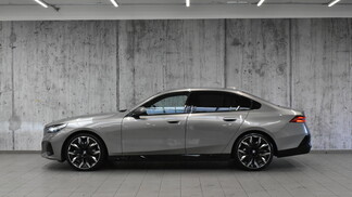 BMW Serii 5, 520