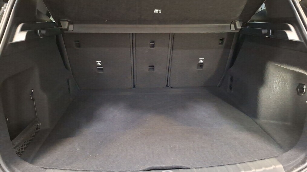 BMW Serii 2, 218