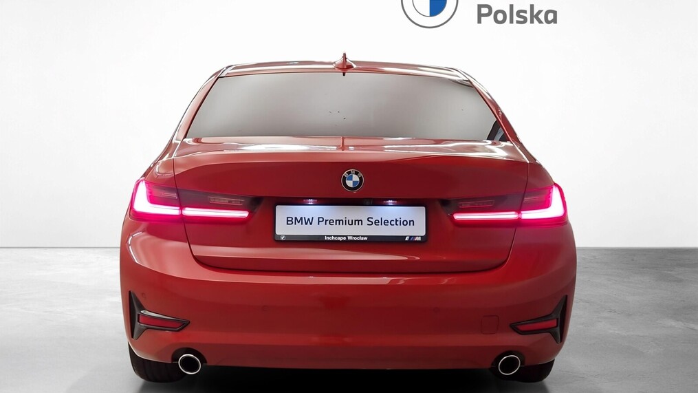 BMW Serii 3, 318