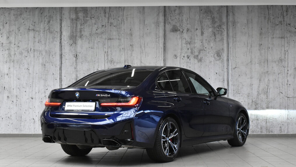 BMW Serii 3, 340