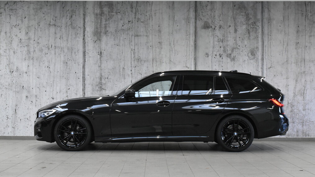 BMW Serii 3, 320