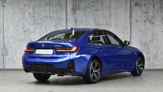 BMW Serii 3, 330