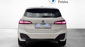 BMW Serii 2, 218