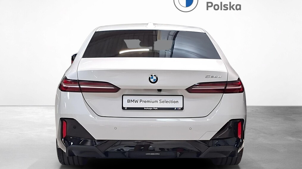 BMW Serii 5, 520