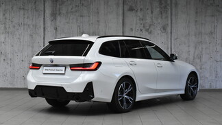 BMW Serii 3, 330