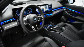 BMW Serii 5, 520