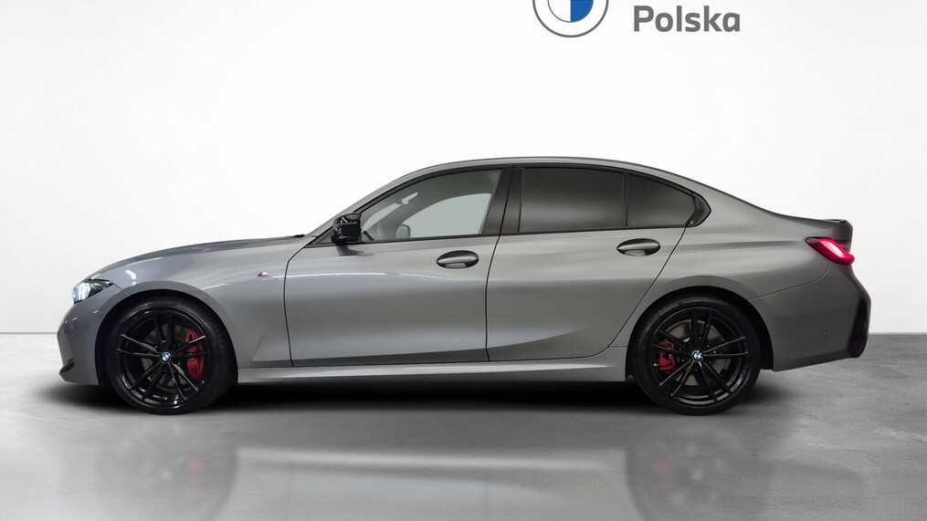 BMW Serii 3, 330
