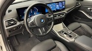 BMW Serii 3, 320
