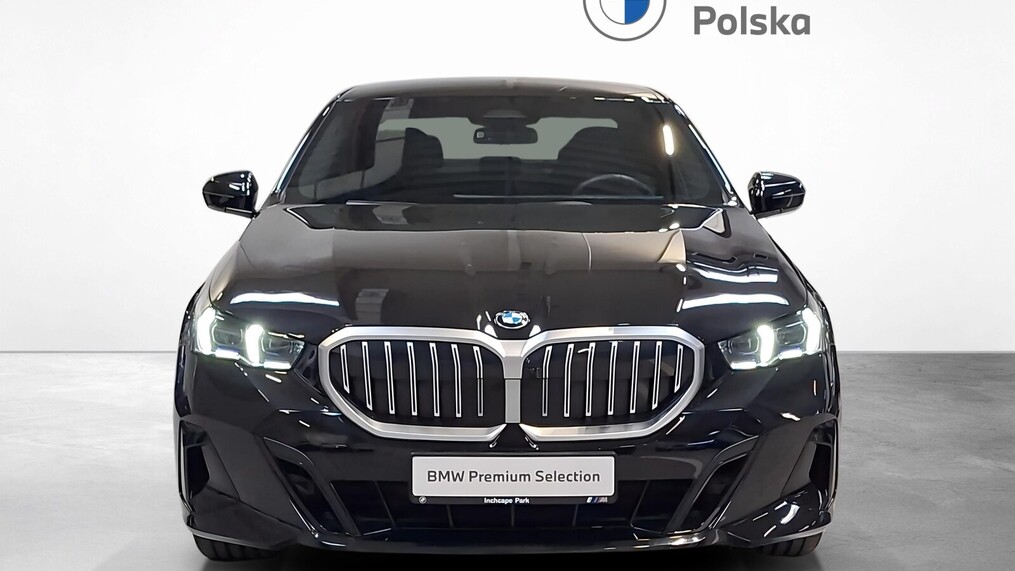 BMW Serii 5, 520