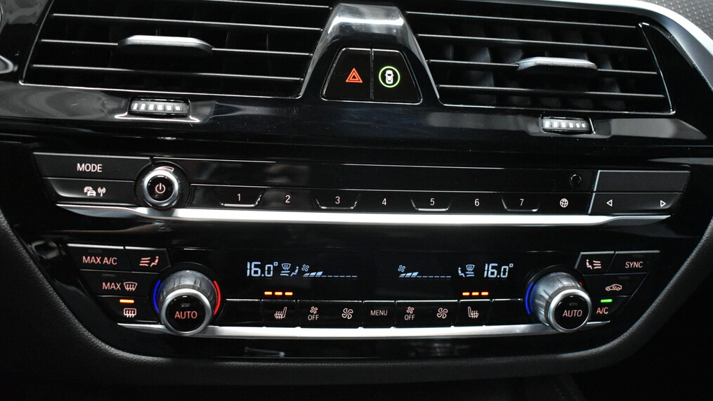 BMW Serii 5, 530