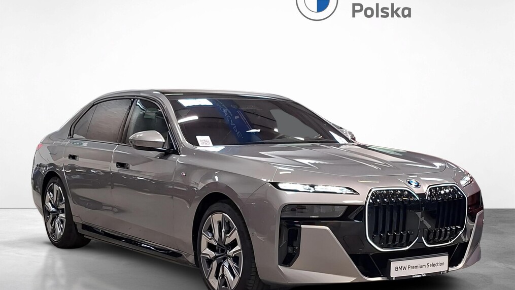 BMW Serii 7, 750