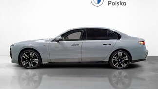 BMW Serii 7, 740