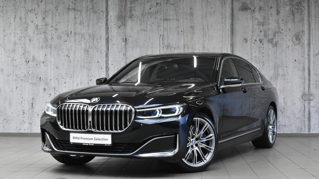 BMW Serii 7, 740