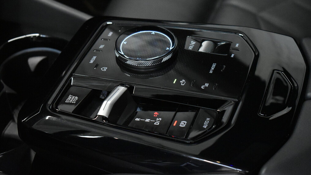 BMW Serii 5, 520