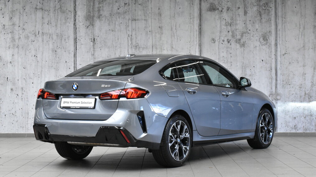 BMW Serii 2, 220