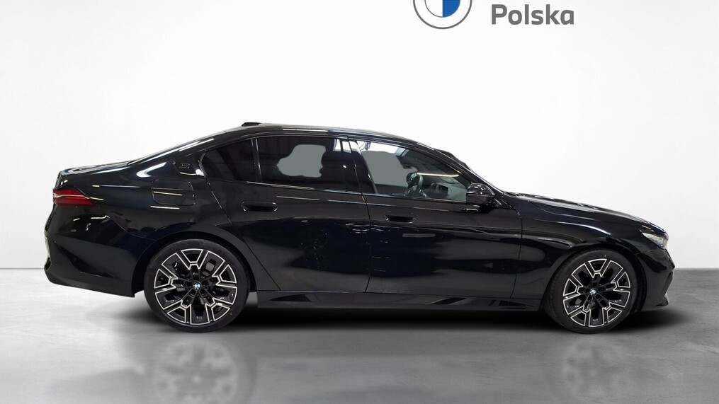 BMW Serii 5, 520