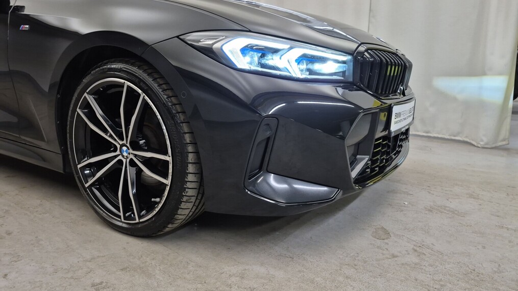 BMW Serii 3, 320