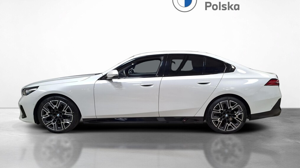BMW Serii 5, 520