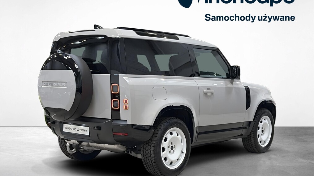 Land Rover Defender 90