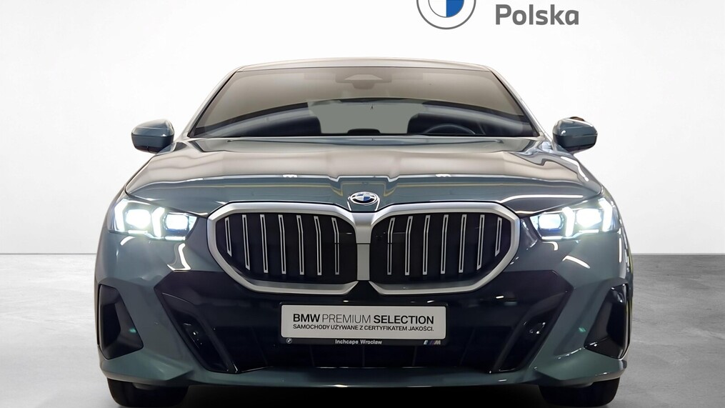 BMW Serii 5, 520