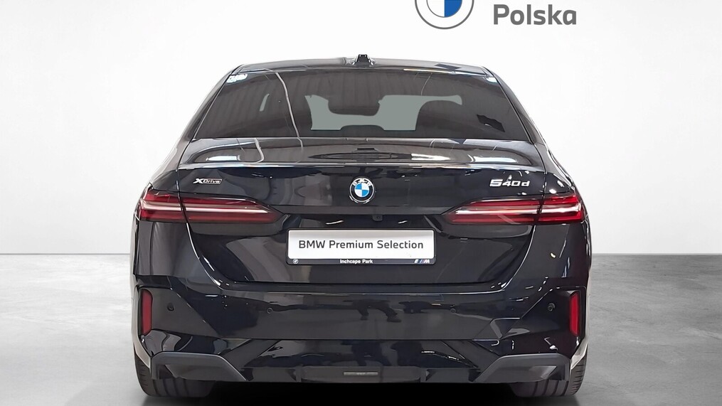 BMW Serii 5, 540