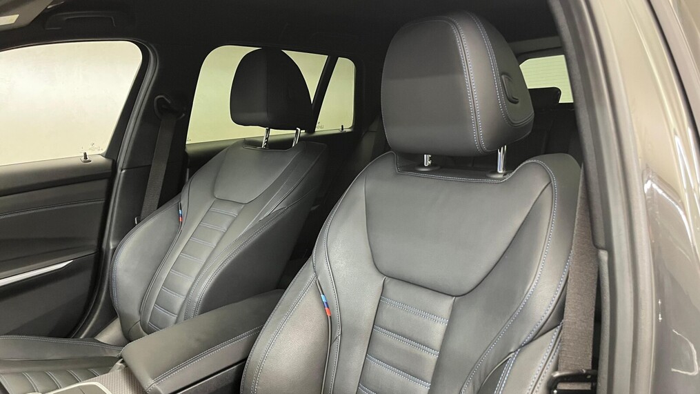 BMW Serii 3, 320