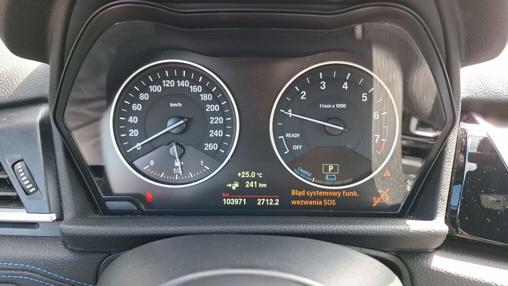 BMW Serii 2, 225