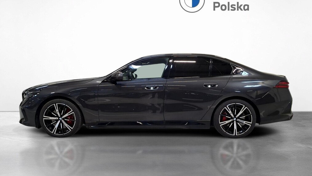 BMW Serii 5, 550