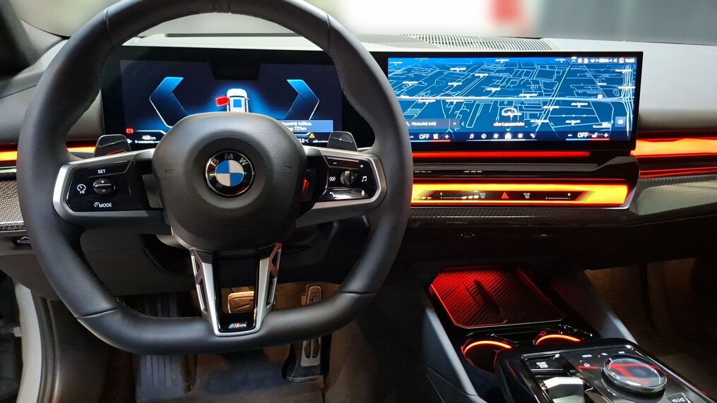 BMW Serii 5, 520