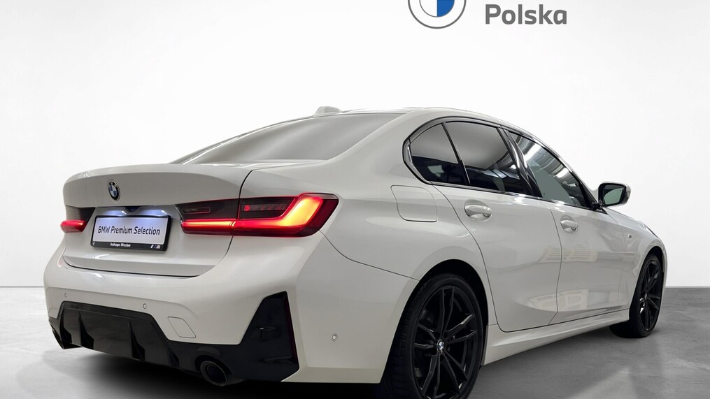 BMW Serii 3, 320