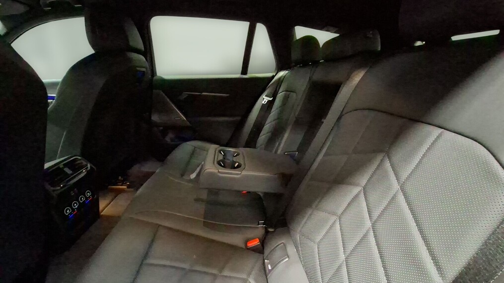 BMW Serii 5, 520