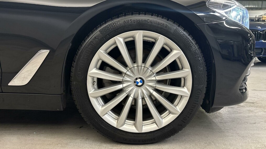 BMW Serii 5, 518
