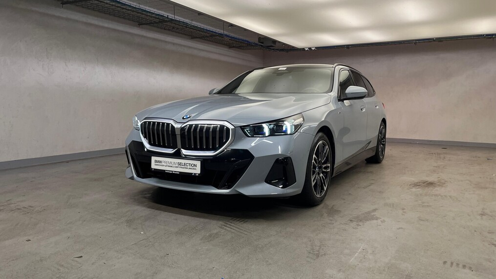 BMW Serii 5, 520