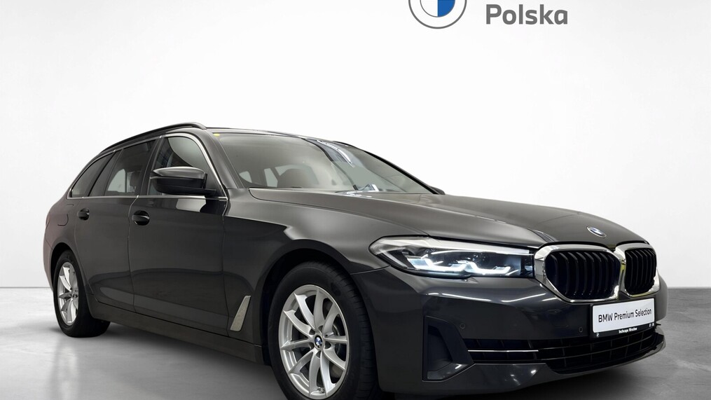 BMW Serii 5, 520