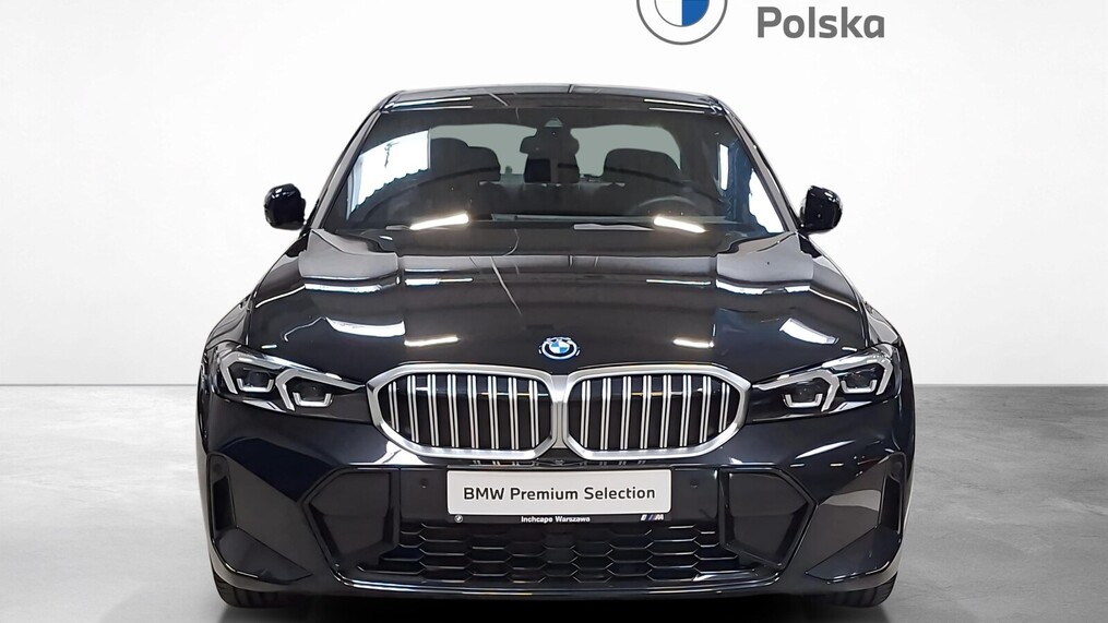 BMW Serii 3, 330