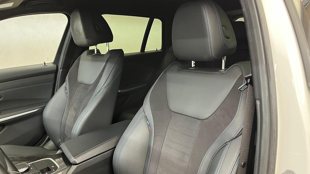 BMW Serii 3, 320